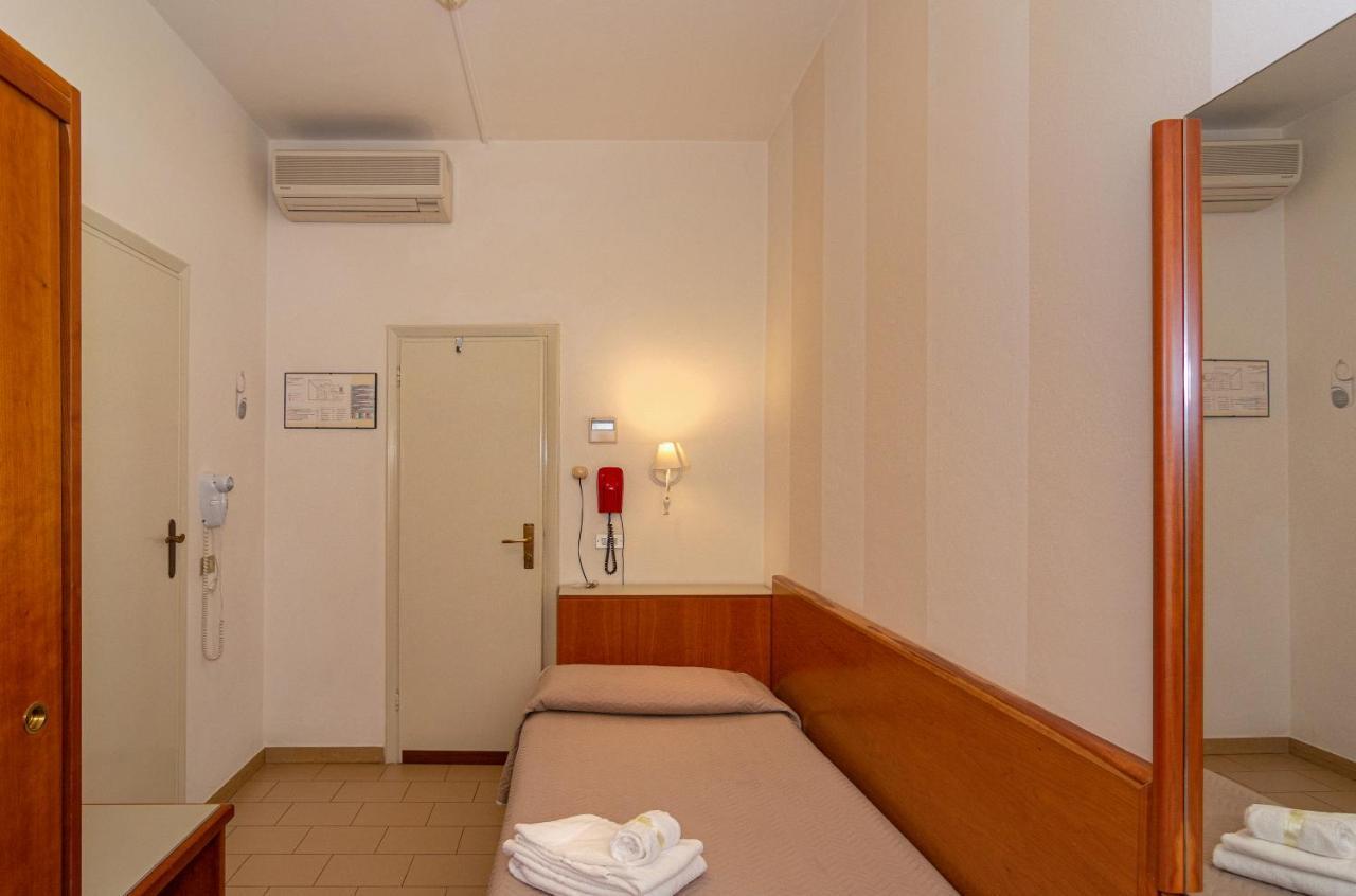Hotel Brunella Lido di Camaiore Exterior foto